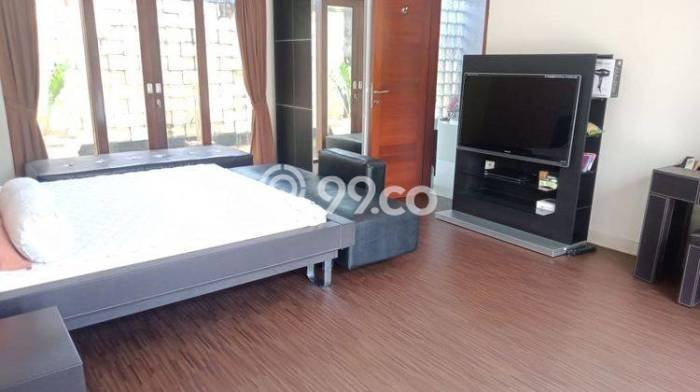 Hunian Elit LB 188m2 Siap Pakai Desain Elegan di Umalas, Badung Hunian Elit LB 188m2 Siap Pakai Desain Elegan di Umalas, Badung