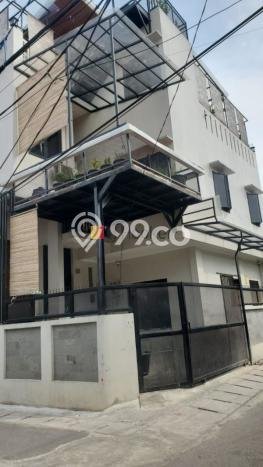 Rumah di Tanjung Duren, Luas 82m², Bangunan 200m² Rumah di Tanjung Duren, Luas 82m², Bangunan 200m²