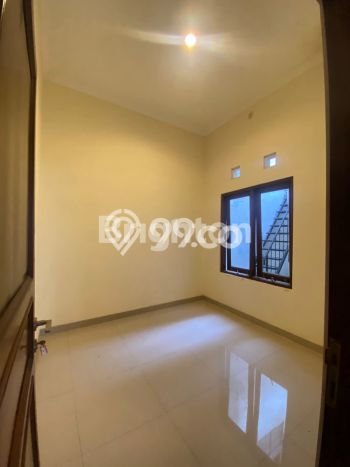 For Sale Rumah 3 Kamar Lokasi Ideal Nyaman dan Strategis di Tegalrejo For Sale Rumah 3 Kamar Lokasi Ideal Nyaman dan Strategis di Tegalrejo