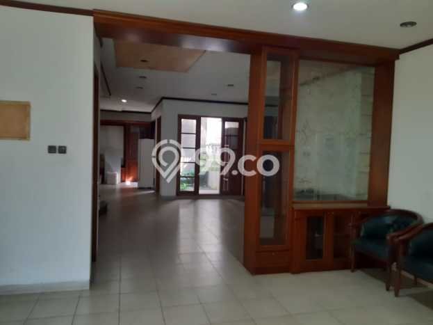 Rumah Akses Mudah di Kalibata, Jakarta Selatan, LT 200m² Bangunan 350m² Rumah Akses Mudah di Kalibata, Jakarta Selatan, LT 200m² Bangunan 350m²