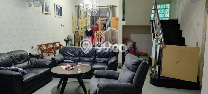 Dijual Rumah Luas Megah Dengan View Cantik di Taman Meruya, Jakarta Barat Dijual Rumah Luas Megah Dengan View Cantik di Taman Meruya, Jakarta Barat