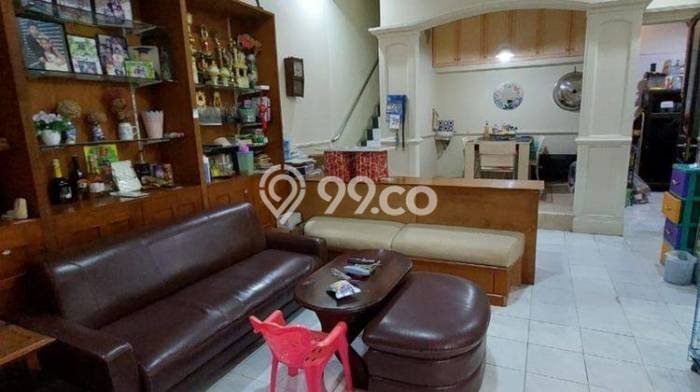 Dijual Hunian Mewah dengan Fasilitas Sekitar Komplit di Wiyung, Surabaya Dijual Hunian Mewah dengan Fasilitas Sekitar Komplit di Wiyung, Surabaya