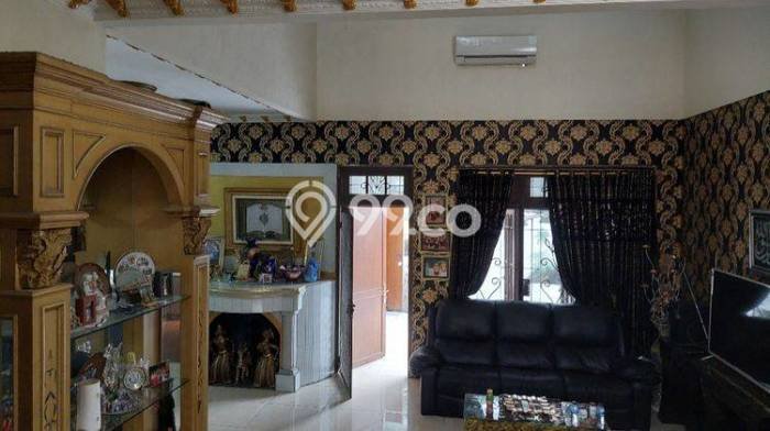 Dijual Rumah Mewah Elegan Dengan View Cantik di Pakuwon Indah, Surabaya Dijual Rumah Mewah Elegan Dengan View Cantik di Pakuwon Indah, Surabaya
