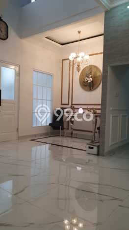 Dijual Rumah Mewah Elegan Dengan View Eksklusif di Bintaro, Jakarta Selatan Dijual Rumah Mewah Elegan Dengan View Eksklusif di Bintaro, Jakarta Selatan