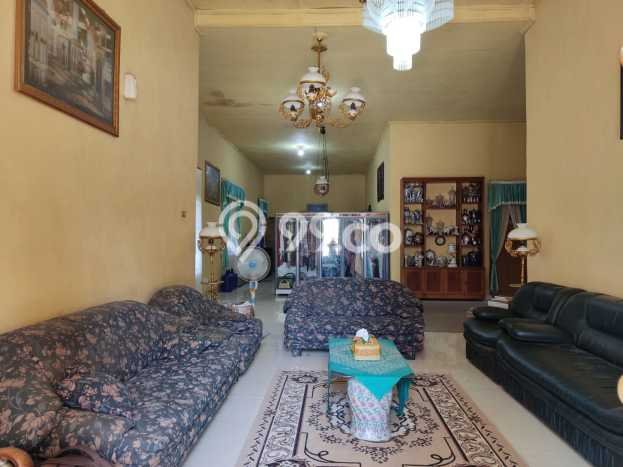 Dijual Cepat Rumah Bagus Siap Huni LB 180m2 di Marpoyan Damai, Pekanbaru Dijual Cepat Rumah Bagus Siap Huni LB 180m2 di Marpoyan Damai, Pekanbaru