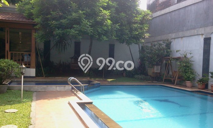 Ready to Use! Premium House LT 1077m2 Desain Elegan di Kelapa Dua Ready to Use! Premium House LT 1077m2 Desain Elegan di Kelapa Dua