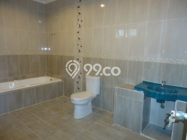 Ready to Use! Luxury House LT 240m2 Desain Elegan di Cibubur Ready to Use! Luxury House LT 240m2 Desain Elegan di Cibubur