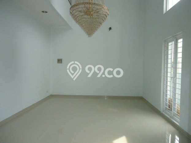 Ready to Use! Luxury House LT 240m2 Desain Elegan di Cibubur Ready to Use! Luxury House LT 240m2 Desain Elegan di Cibubur