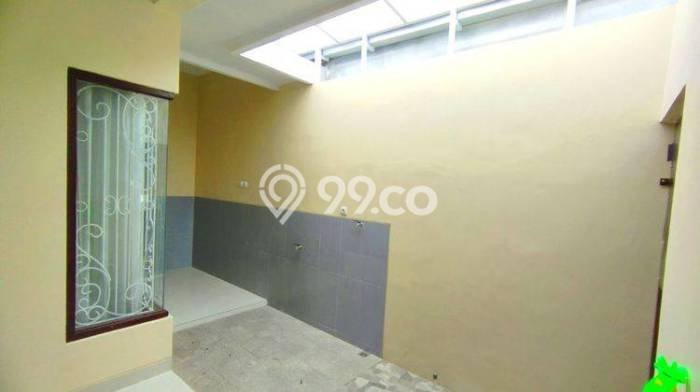 HUNIAN PREMIUM! Rumah di Mojolaban, 2 KT, Area Berkembang, LT 122m² Bangunan 64m² HUNIAN PREMIUM! Rumah di Mojolaban, 2 KT, Area Berkembang, LT 122m² Bangunan 64m²