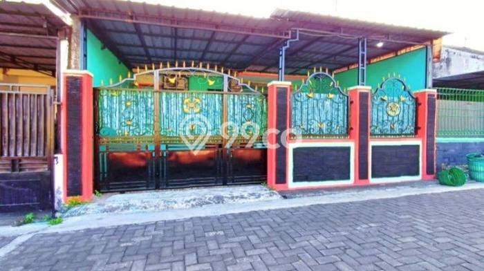 SPECIAL LISTING! Rumah di Kartosuro, 1 KM, Akses Fasilitas, LT 72m² Bangunan 72m² SPECIAL LISTING! Rumah di Kartosuro, 1 KM, Akses Fasilitas, LT 72m² Bangunan 72m²