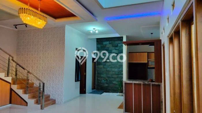 Dijual Rumah Premium dengan Fasilitas Sekitar Komplit di Banjarsari, Surakarta Dijual Rumah Premium dengan Fasilitas Sekitar Komplit di Banjarsari, Surakarta
