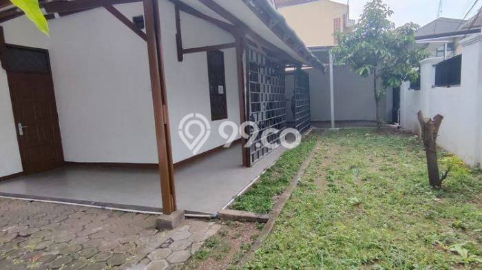 Disewakan! Rumah 4 Kamar Tidur &
2 Kamar Mandi di Peta, Bandung Disewakan! Rumah 4 Kamar Tidur &
2 Kamar Mandi di Peta, Bandung