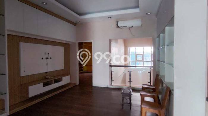 LIMITED OFFER! Rumah Berkualitas area Buah Batu, LT 356m² Bangunan 590m² LIMITED OFFER! Rumah Berkualitas area Buah Batu, LT 356m² Bangunan 590m²