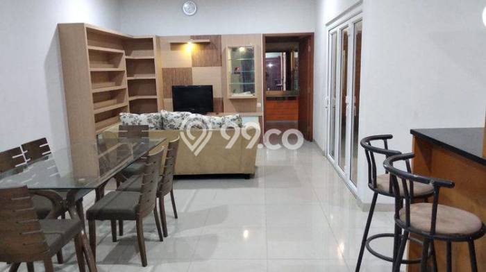 Disewakan! Rumah 4 Kamar Tidur &
4 Kamar Mandi di Setra Duta, Bandung Disewakan! Rumah 4 Kamar Tidur &
4 Kamar Mandi di Setra Duta, Bandung