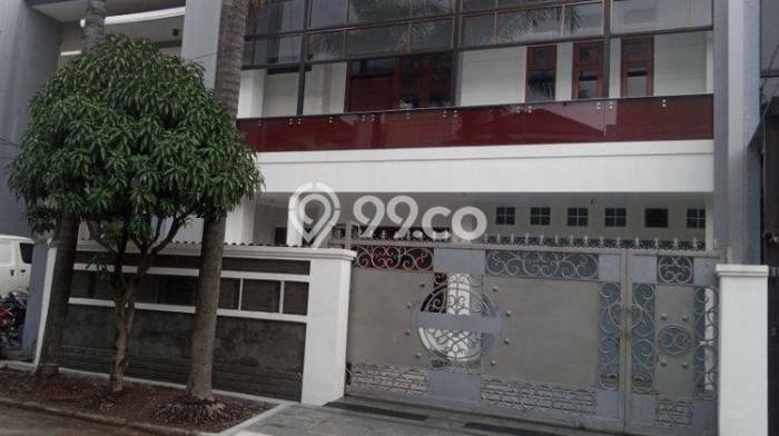 Dijual Rumah Luas Elegan Dengan View Eksklusif di Mekar Wangi, Bandung Dijual Rumah Luas Elegan Dengan View Eksklusif di Mekar Wangi, Bandung