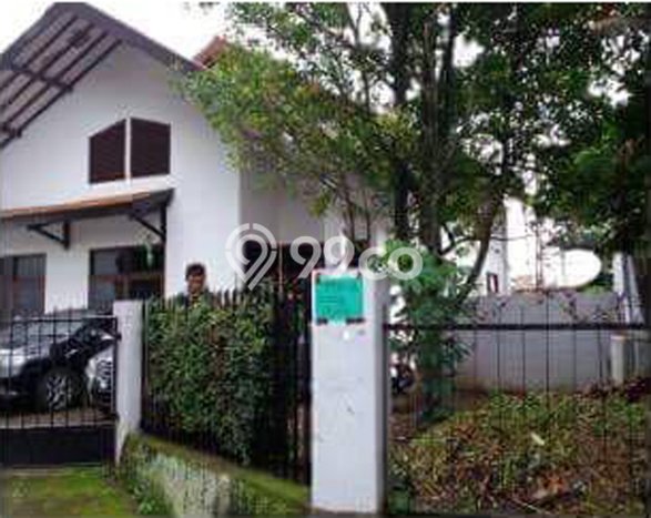 Ready to Use! Premium House LT 406m2 Desain Elegan di Dago Ready to Use! Premium House LT 406m2 Desain Elegan di Dago