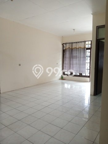 Dijual Hunian Rumah Terawat 4 Kamar di Cibaduyut, Bandung Dijual Hunian Rumah Terawat 4 Kamar di Cibaduyut, Bandung