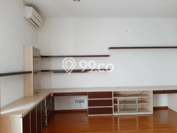 Sewa Rumah Harga Terjangkau di Taman Kopo Indah Bandung dengan 4 Kamar Tidur Sewa Rumah Harga Terjangkau di Taman Kopo Indah Bandung dengan 4 Kamar Tidur