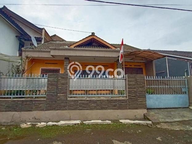 Dijual Hunian Rumah Nyaman 4 Kamar di Kopo, Bandung Dijual Hunian Rumah Nyaman 4 Kamar di Kopo, Bandung