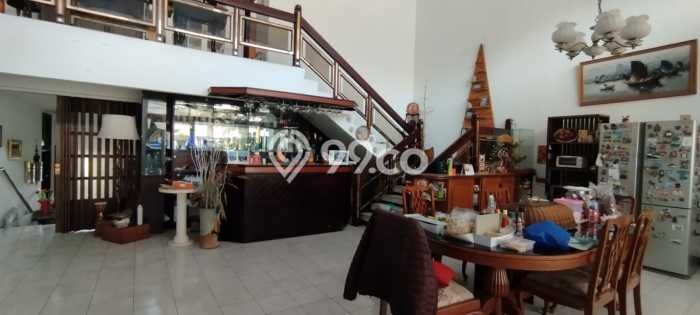 LIMITED OFFER! Rumah Berkualitas di , LT 859m2m² LB 700m2m² LIMITED OFFER! Rumah Berkualitas di , LT 859m2m² LB 700m2m²