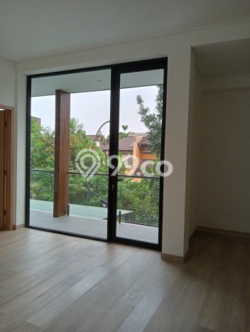 Rumah Lokasi Strategis area Pasteur, Bandung, LT 249m² LB 330m² Rumah Lokasi Strategis area Pasteur, Bandung, LT 249m² LB 330m²