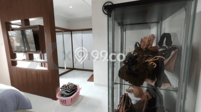 KESEMPATAN TERBAIK! Rumah area Setra Duta, 4 KM, Siap Huni, Luas 120m² Bangunan 230m² KESEMPATAN TERBAIK! Rumah area Setra Duta, 4 KM, Siap Huni, Luas 120m² Bangunan 230m²