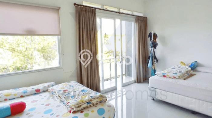 Rumah EXCLUSIVE di Parongpong, Bandung Barat, Luas 162m² Bangunan 180m² HARGA TERBAIK! Rumah EXCLUSIVE di Parongpong, Bandung Barat, Luas 162m² Bangunan 180m² HARGA TERBAIK!