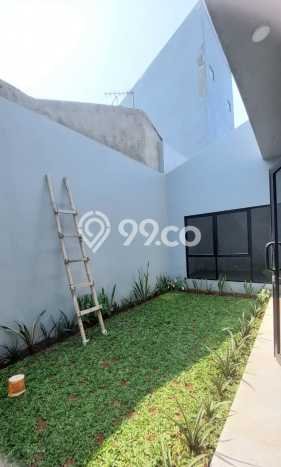 Jual Murah Rumah dengan Luas Tanah 160m² dan Luas Bangunan 130m² di Kawasan Ciputat, Tangerang Selatan Jual Murah Rumah dengan Luas Tanah 160m² dan Luas Bangunan 130m² di Kawasan Ciputat, Tangerang Selatan