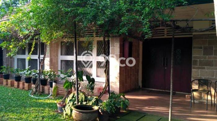 Jual Rumah Luas Elegan Dengan View Eksklusif di Blok M, Jakarta Selatan Jual Rumah Luas Elegan Dengan View Eksklusif di Blok M, Jakarta Selatan