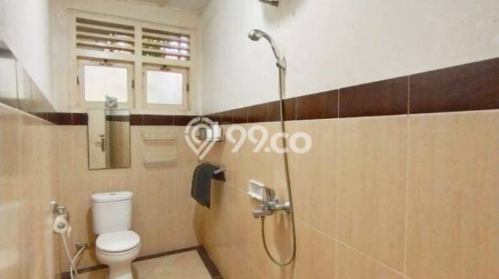 Jual Rumah Luas Elegan Dengan View Eksklusif di Blok M, Jakarta Selatan Jual Rumah Luas Elegan Dengan View Eksklusif di Blok M, Jakarta Selatan