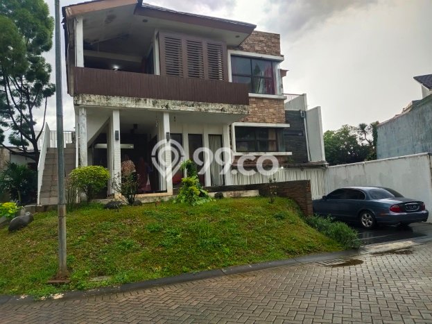 Ready to Use! Premium House LT 279m2 Desain Elegan di Bintaro Ready to Use! Premium House LT 279m2 Desain Elegan di Bintaro