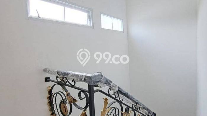 Rumah Elit Modern Tanpa Renovasi di BSD The Icon Tangerang Rumah Elit Modern Tanpa Renovasi di BSD The Icon Tangerang