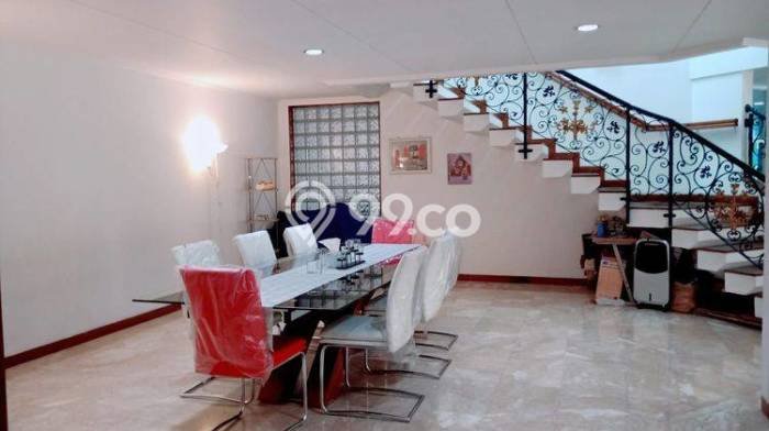 Rumah Elit Modern Siap Huni di Ragunan Jakarta Selatan Rumah Elit Modern Siap Huni di Ragunan Jakarta Selatan