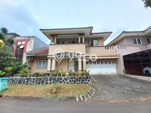 Rumah LB 255m² di Pusat Kota BSD Taman Giri Loka, Tangerang - Lokasi Strategis Rumah LB 255m² di Pusat Kota BSD Taman Giri Loka, Tangerang - Lokasi Strategis