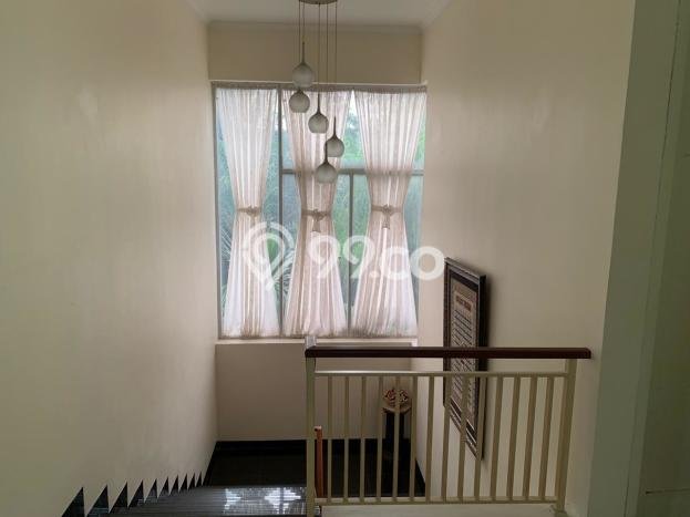 Rumah Elit Modern Siap Huni di BSD Tangerang Rumah Elit Modern Siap Huni di BSD Tangerang