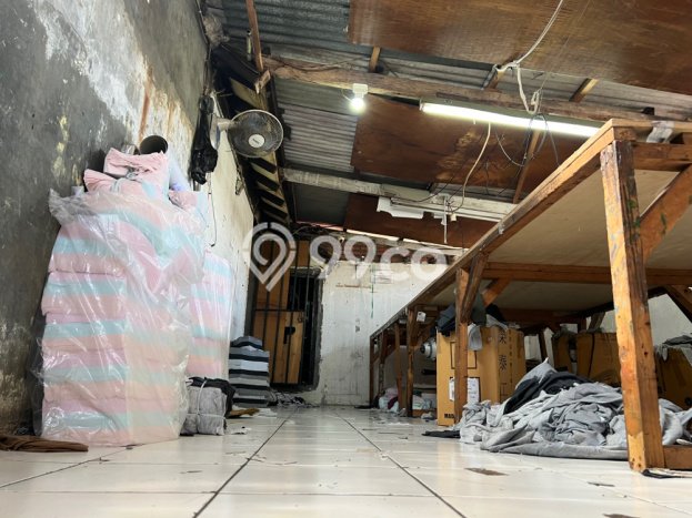 Rumah Mewah LB 400m2 Siap Pakai Desain Elegan di Cigondewah, Bandung Rumah Mewah LB 400m2 Siap Pakai Desain Elegan di Cigondewah, Bandung