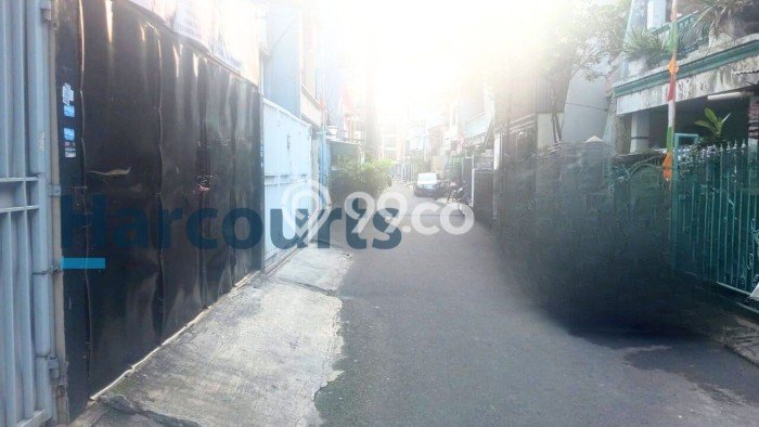 Rumah Modern 5 Kamar LT 67m2 di Tanjung Duren Rumah Modern 5 Kamar LT 67m2 di Tanjung Duren