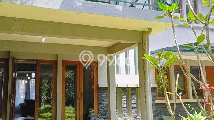 Rumah di Sayap Dago, 3 KM, Lingkungan Elite, LT 500m² Bangunan 200m² Rumah di Sayap Dago, 3 KM, Lingkungan Elite, LT 500m² Bangunan 200m²
