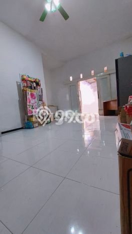 Jual Segera Rumah 2 KT 1 KM di Kawasan Komersial , Malang Jual Segera Rumah 2 KT 1 KM di Kawasan Komersial , Malang