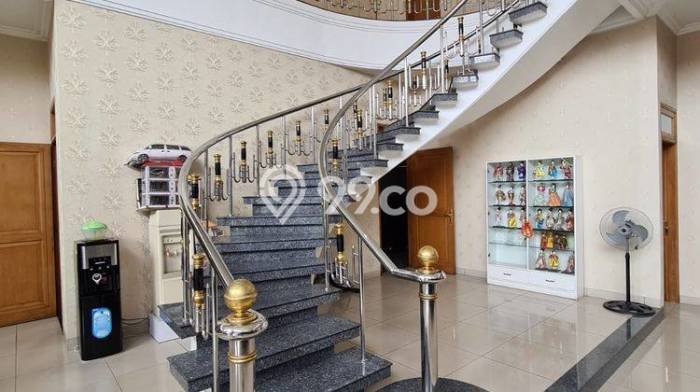 Dijual Rumah Elit Exclusive di Babakan Ciparay, Bandung Dijual Rumah Elit Exclusive di Babakan Ciparay, Bandung