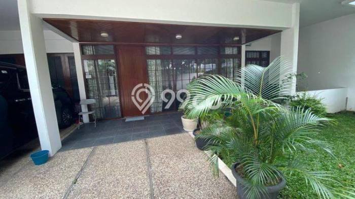 Rumah Luas Tanah 415m² di Setra Sari, Bandung - Akses Mudah Rumah Luas Tanah 415m² di Setra Sari, Bandung - Akses Mudah