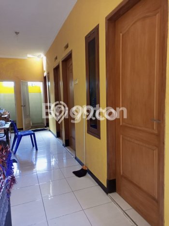 Rumah Bagus di Soekarno Hatta, Malang, Luas Tanah 150m2m², LB 250m2m² Rumah Bagus di Soekarno Hatta, Malang, Luas Tanah 150m2m², LB 250m2m²
