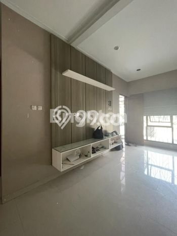 LOKASI PREMIUM! Rumah area Cinere, 2 KM, Lingkungan Strategis, LT 113m² LB 120m² LOKASI PREMIUM! Rumah area Cinere, 2 KM, Lingkungan Strategis, LT 113m² LB 120m²