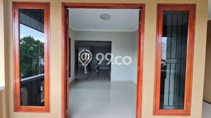 SPECIAL LISTING! Rumah area Pejaten, 3 KM, Dekat Pusat Kota, Luas 300m² LB 400m² SPECIAL LISTING! Rumah area Pejaten, 3 KM, Dekat Pusat Kota, Luas 300m² LB 400m²