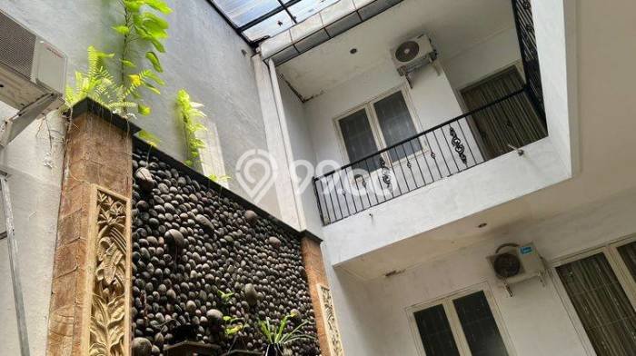 Rumah Elit Akses Mudah di Jakarta Selatan Rumah Elit Akses Mudah di Jakarta Selatan