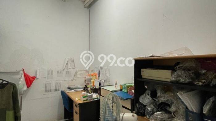 Hunian Impian Modern! Rumah Mewah di Cipete, Jakarta Selatan, Luas 198m² Bangunan 150m² Hunian Impian Modern! Rumah Mewah di Cipete, Jakarta Selatan, Luas 198m² Bangunan 150m²