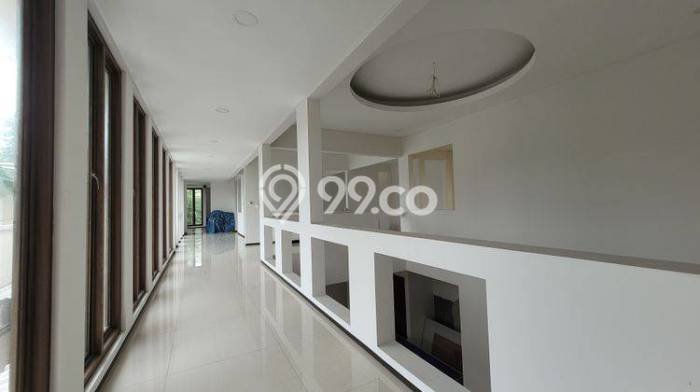 Jual Rumah Luas Megah Dengan View Eksklusif di Pondok Labu, Jakarta Selatan Jual Rumah Luas Megah Dengan View Eksklusif di Pondok Labu, Jakarta Selatan