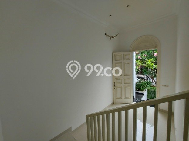 Dijual Rumah Luas Elegan Dengan View Eksklusif di Cipete, Jakarta Selatan Dijual Rumah Luas Elegan Dengan View Eksklusif di Cipete, Jakarta Selatan