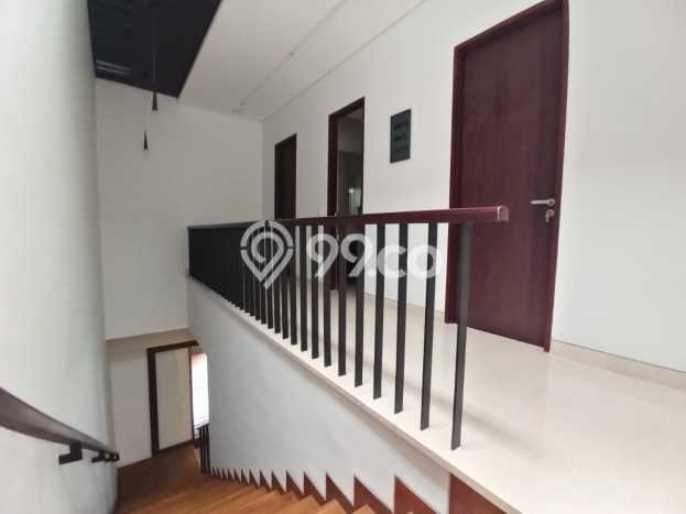 Siap Huni Rumah Mewah 3 Kamar di Cilandak Dekat ke Mana Saja Siap Huni Rumah Mewah 3 Kamar di Cilandak Dekat ke Mana Saja