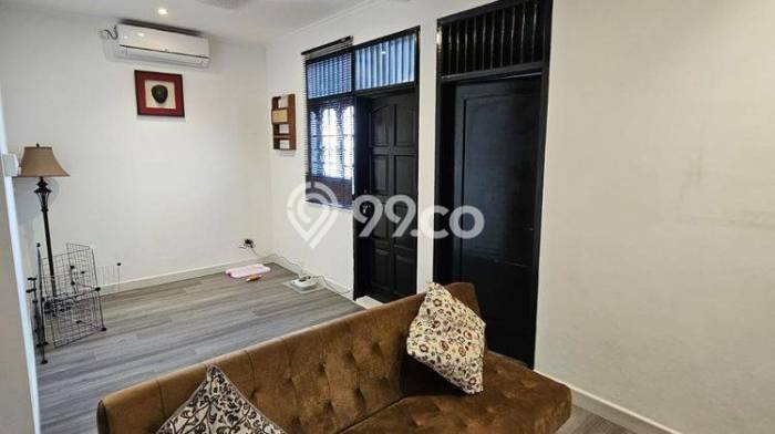 LOKASI PREMIUM! Rumah Berkembang di Cipete, Luas 80m² Bangunan 140m² LOKASI PREMIUM! Rumah Berkembang di Cipete, Luas 80m² Bangunan 140m²